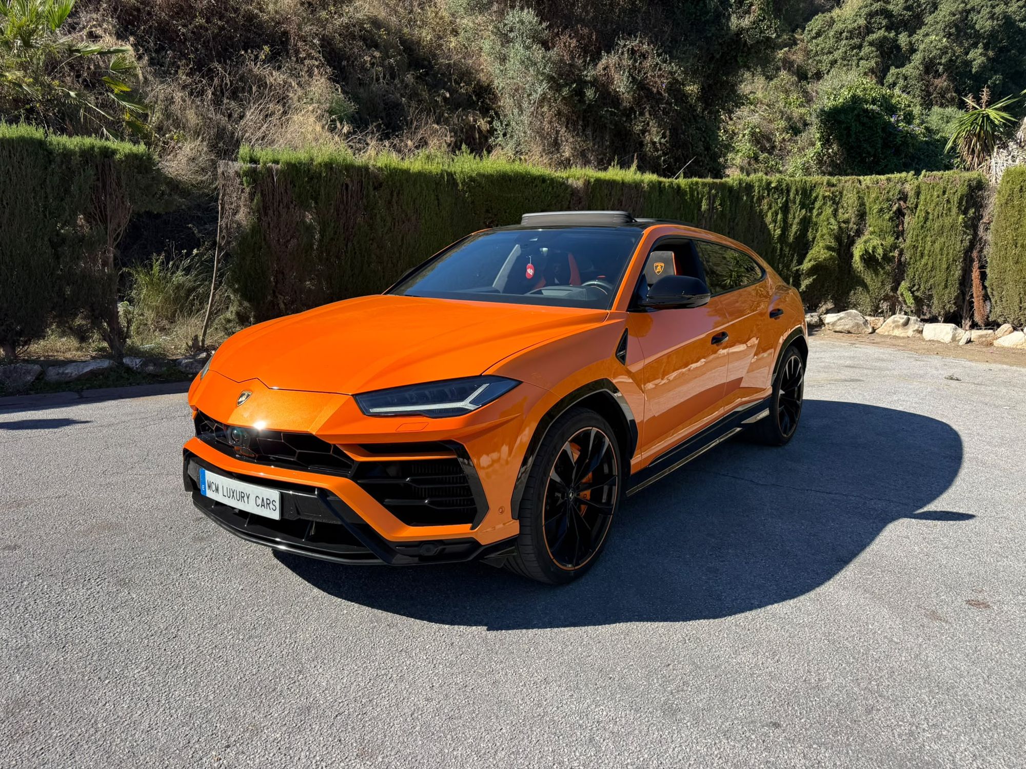 Lamborghini Urus in Arancio Borealis